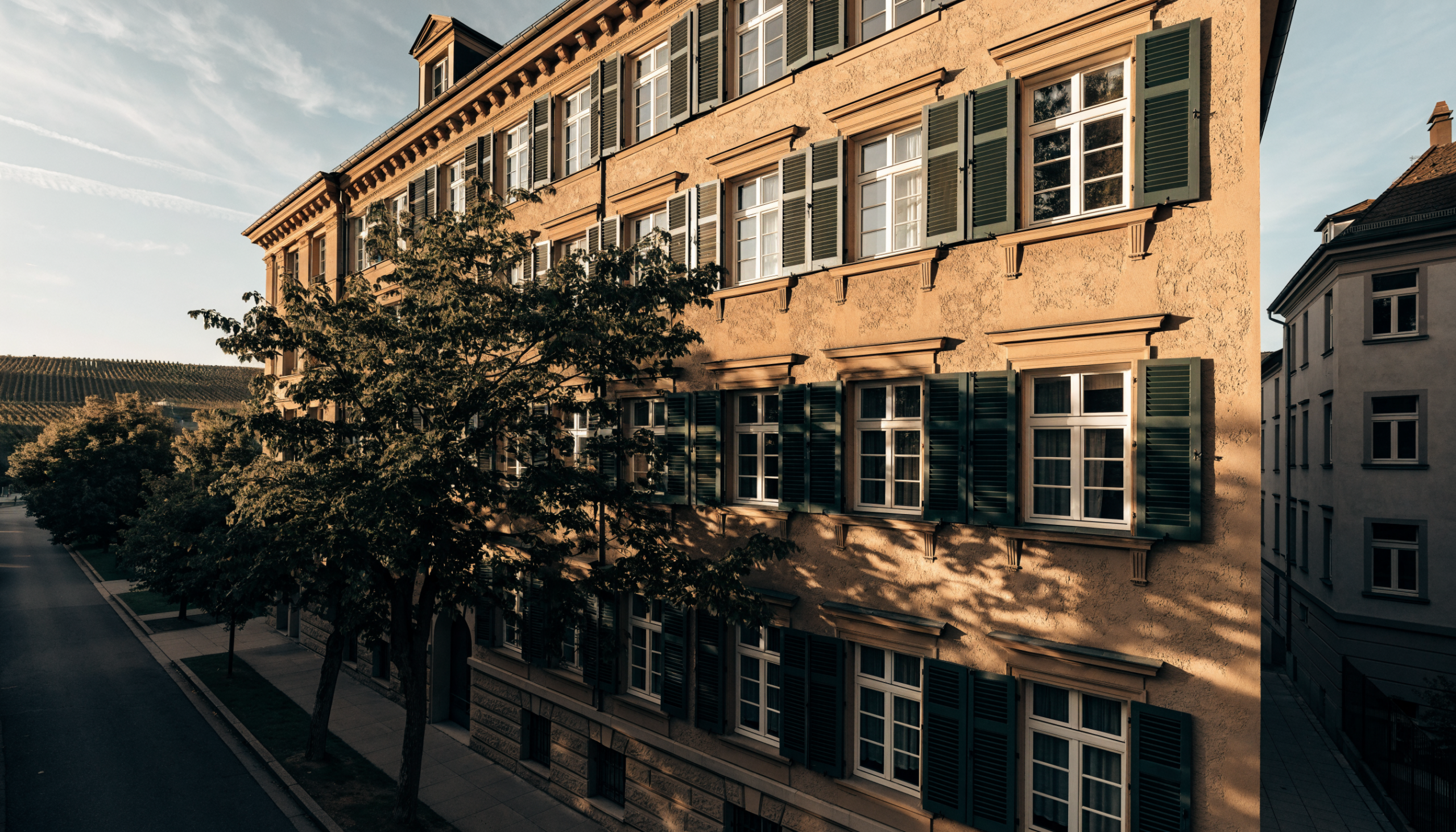 Immobilienbewertung Stuttgart kostenlos: Gründerzeit-Fassade in Stuttgarter Halbhöhenlage
